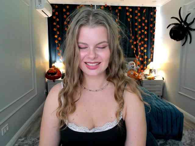 WildDesirea webcam