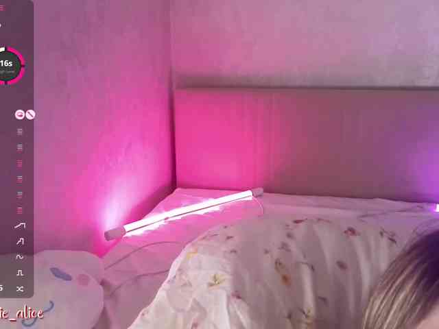 Alicee-tease webcam