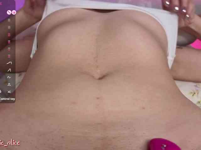 Alicee-tease webcam