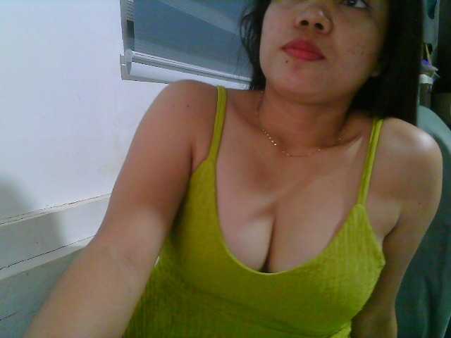 Courtney01's BongaCams show and profile