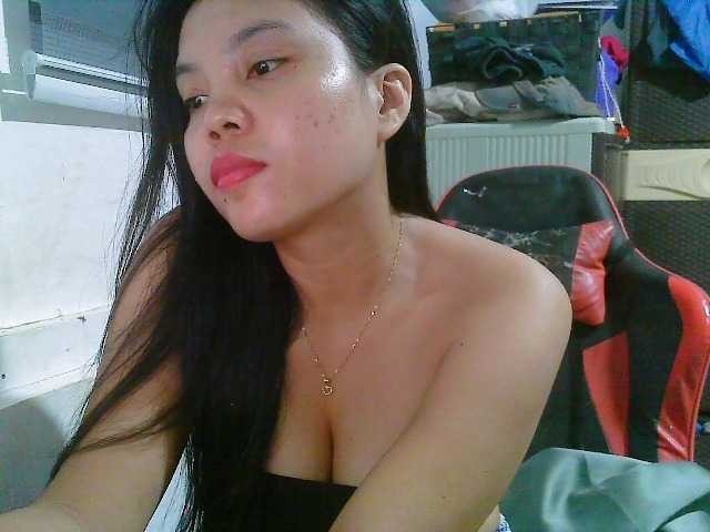 Courtney01's BongaCams show and profile