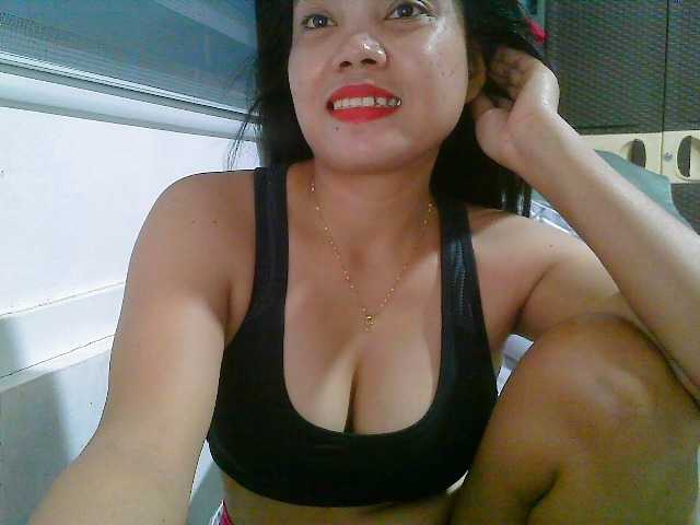 Courtney01's BongaCams show and profile