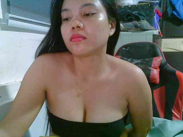 Courtney01 Live Webcam on BongaCams