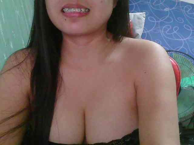 Courtney01 webcam