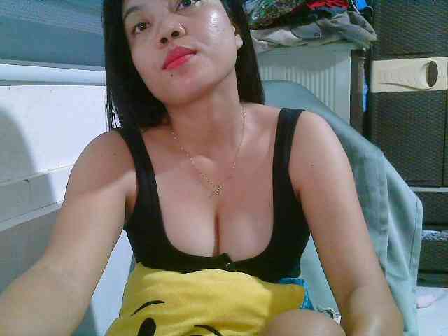 Courtney01 Live Webcam on BongaCams