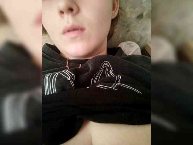 SweetyKitty25 webcam