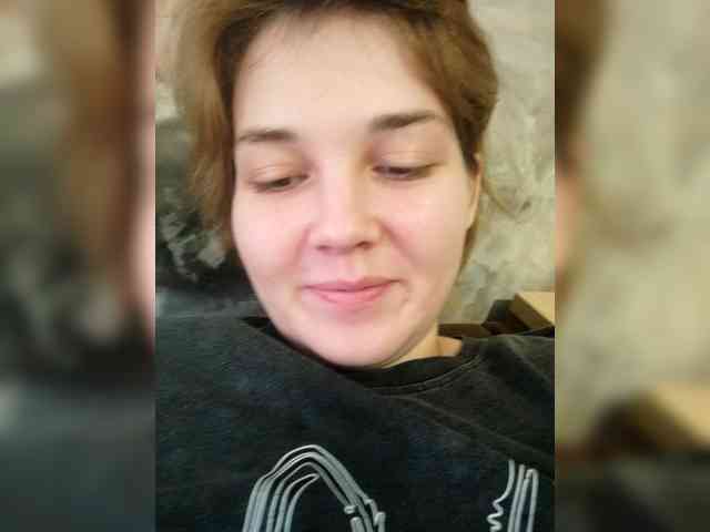 SweetyKitty25 webcam