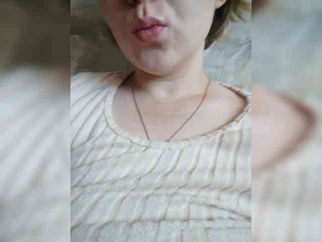 SweetyKitty25 webcam