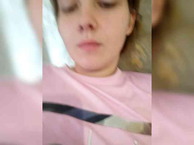 SweetyKitty25 webcam