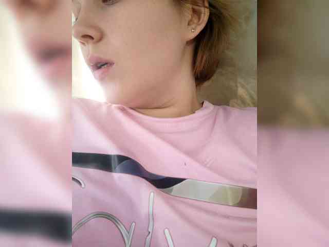 SweetyKitty25 webcam
