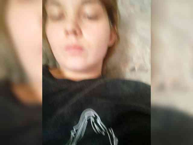 SweetyKitty25 webcam