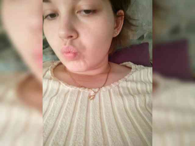 SweetyKitty25 webcam