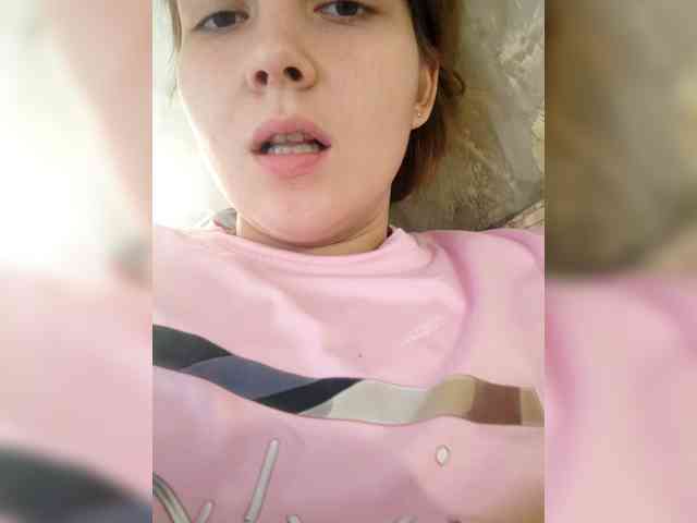 SweetyKitty25 webcam