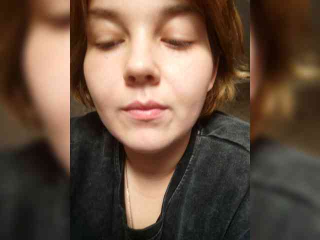 SweetyKitty25 webcam