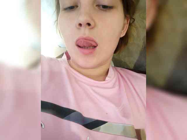 SweetyKitty25 webcam