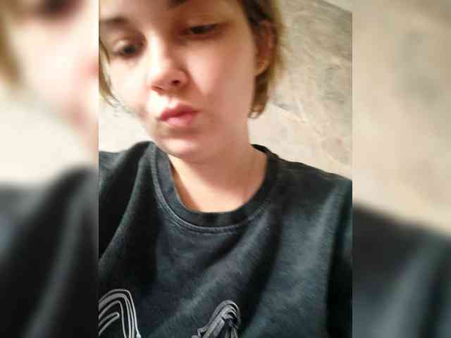 SweetyKitty25 webcam