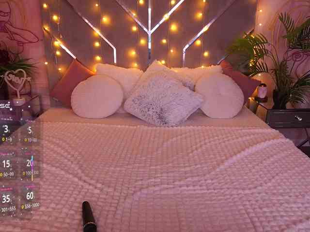 MirielleNymph webcam