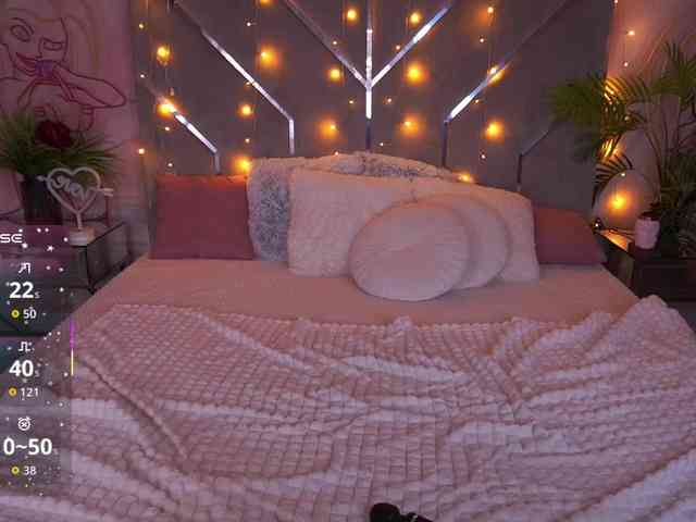 MirielleNymph webcam