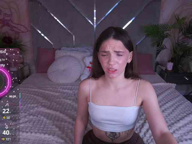 MirielleNymph webcam