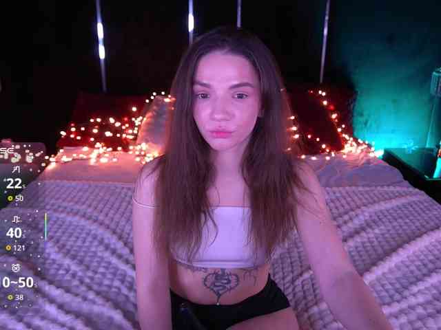 MirielleNymph webcam