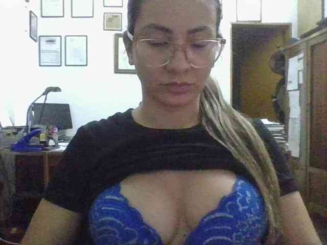 valenseleni96 webcam