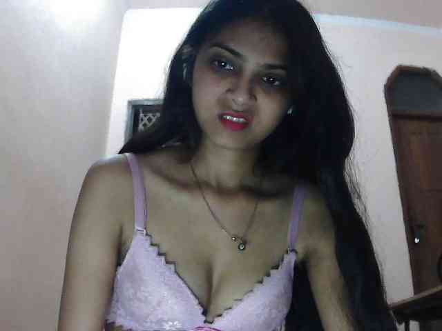 cute_Pihu webcam