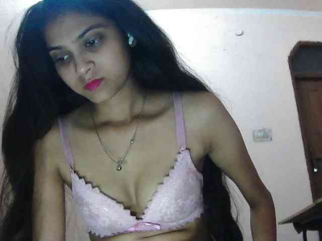 cute_Pihu webcam