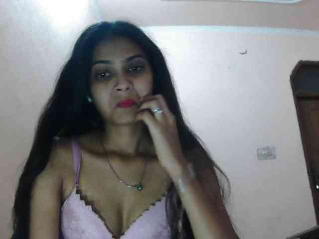 cute_Pihu webcam