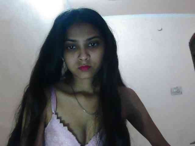 cute_Pihu webcam