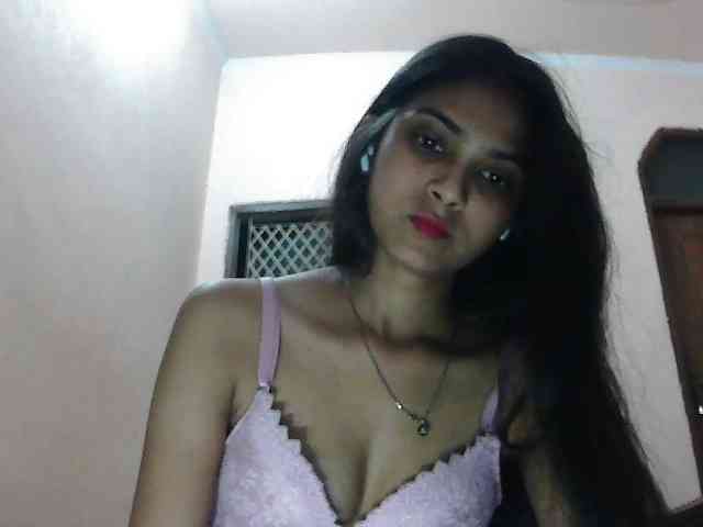 cute_Pihu webcam