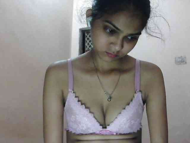 cute_Pihu webcam