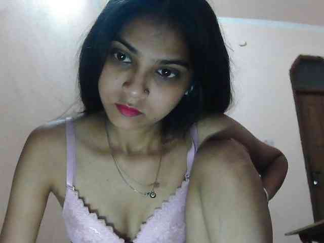 cute_Pihu webcam