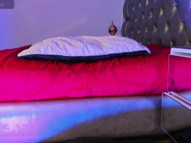 VivianneHart's BongaCams show and profile