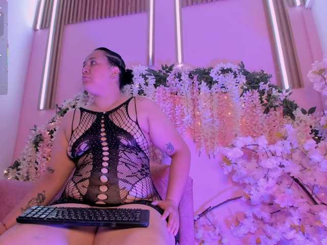  VivianneHart chat room