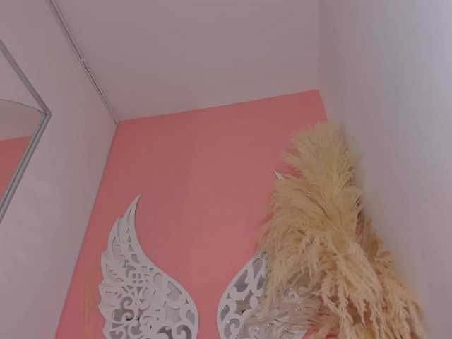 VivianneHart's BongaCams show and profile