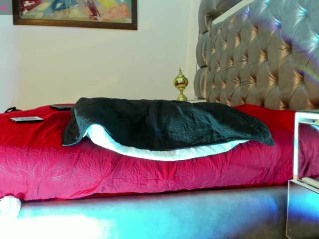 VivianneHart's BongaCams show and profile