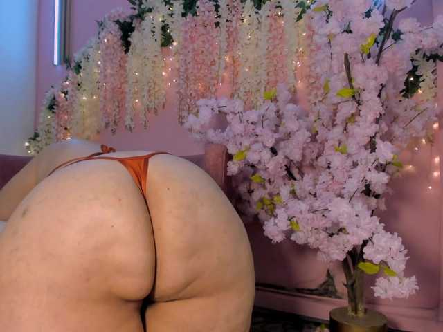 VivianneHart's BongaCams show and profile