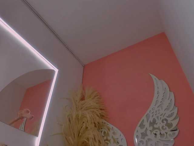 VivianneHart's BongaCams show and profile