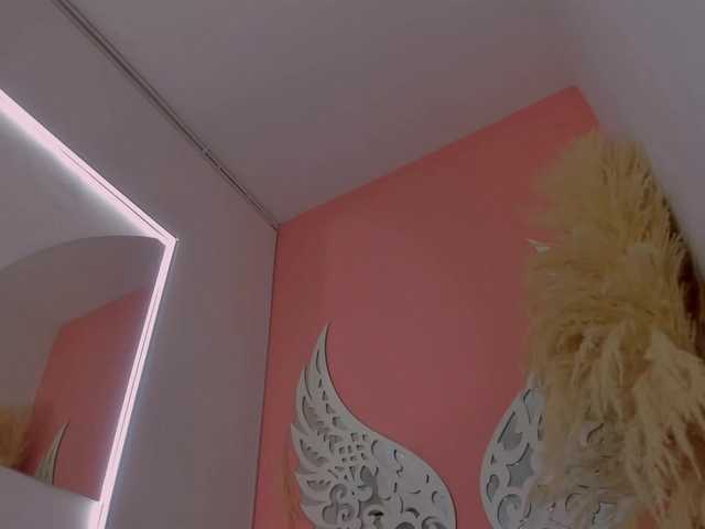 VivianneHart's BongaCams show and profile