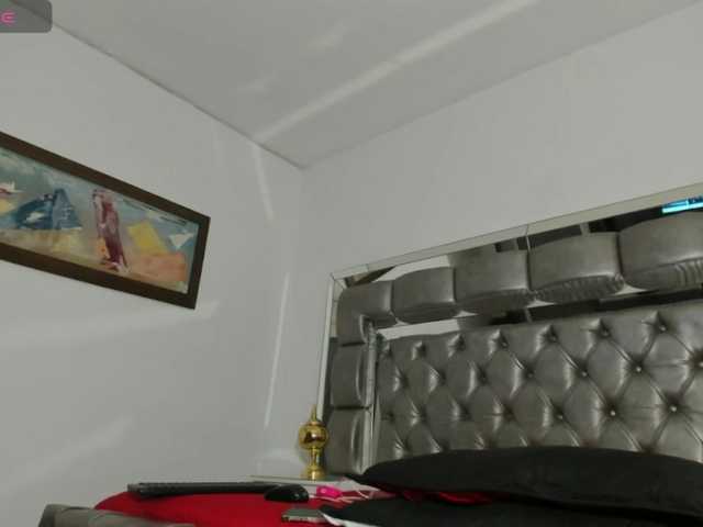 VivianneHart's BongaCams show and profile