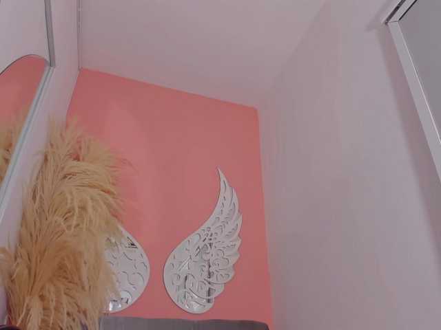 VivianneHart's BongaCams show and profile