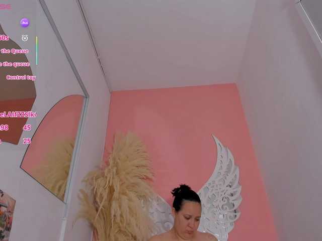 VivianneHart from BongaCams