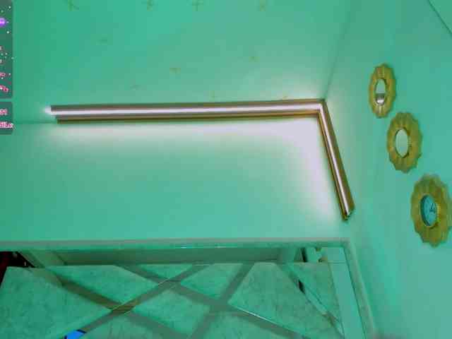 VivianneHart VivianneHart