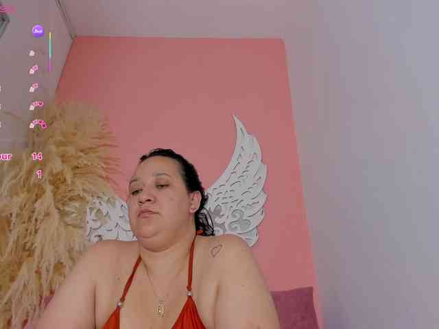 VivianneHart webcam