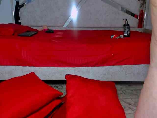 VivianneHart webcam