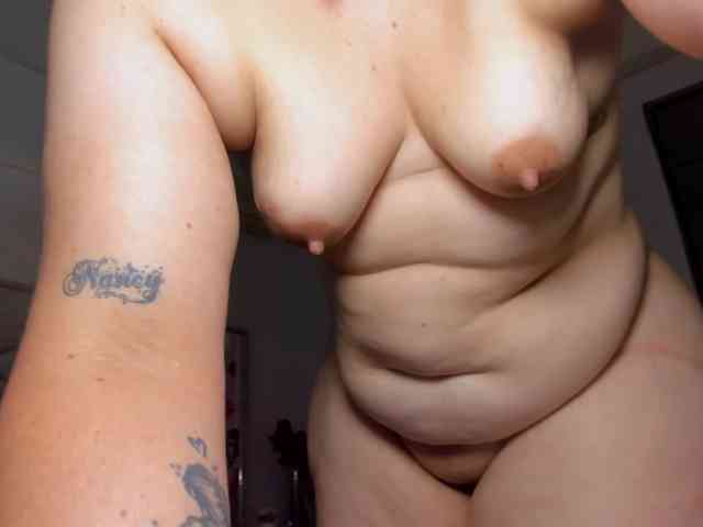 VivianneHart webcam