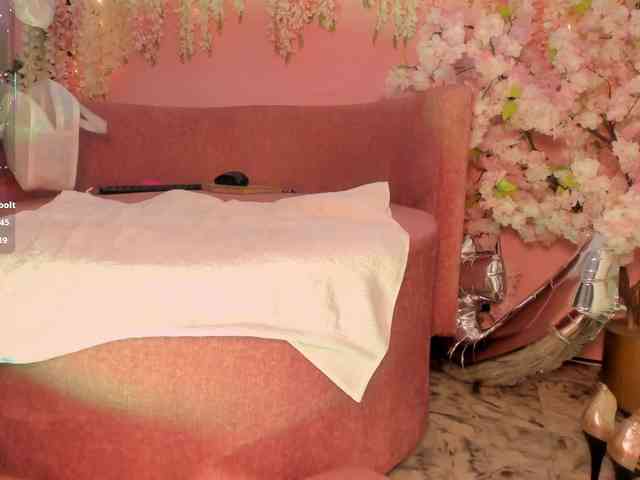 VivianneHart VivianneHart