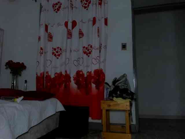 VivianneHart webcam