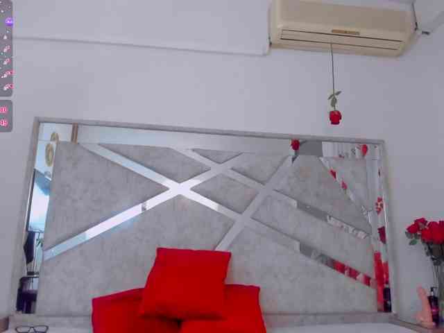 VivianneHart webcam