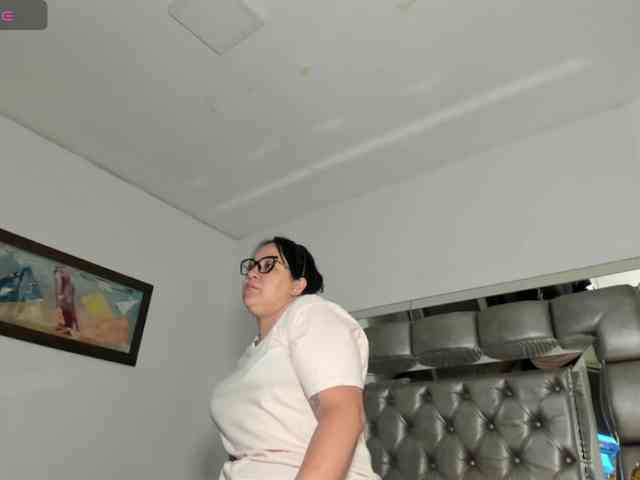 VivianneHart VivianneHart